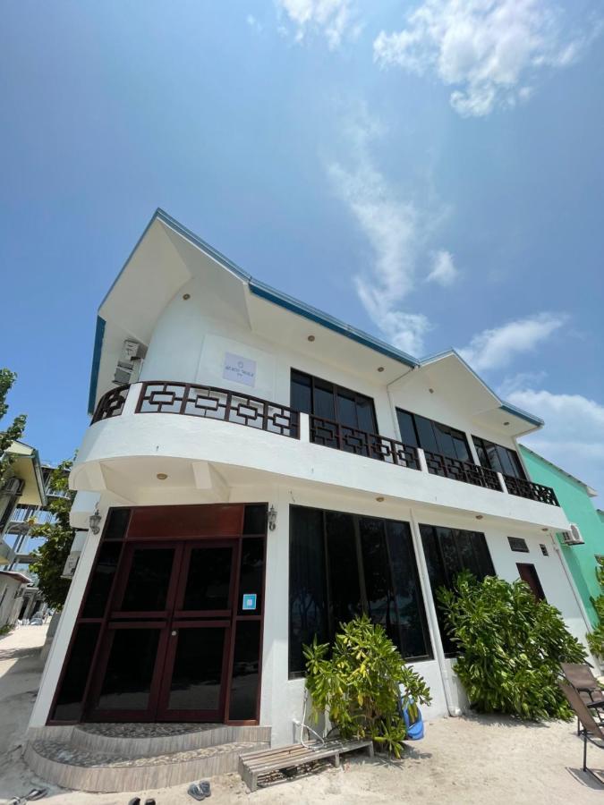 Beach Walk Villa Maldives Gulhi Exterior foto