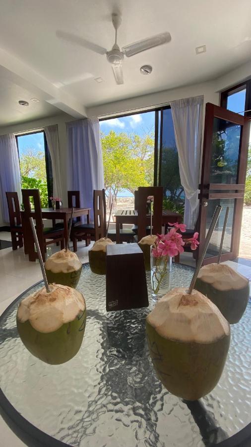 Beach Walk Villa Maldives Gulhi Exterior foto